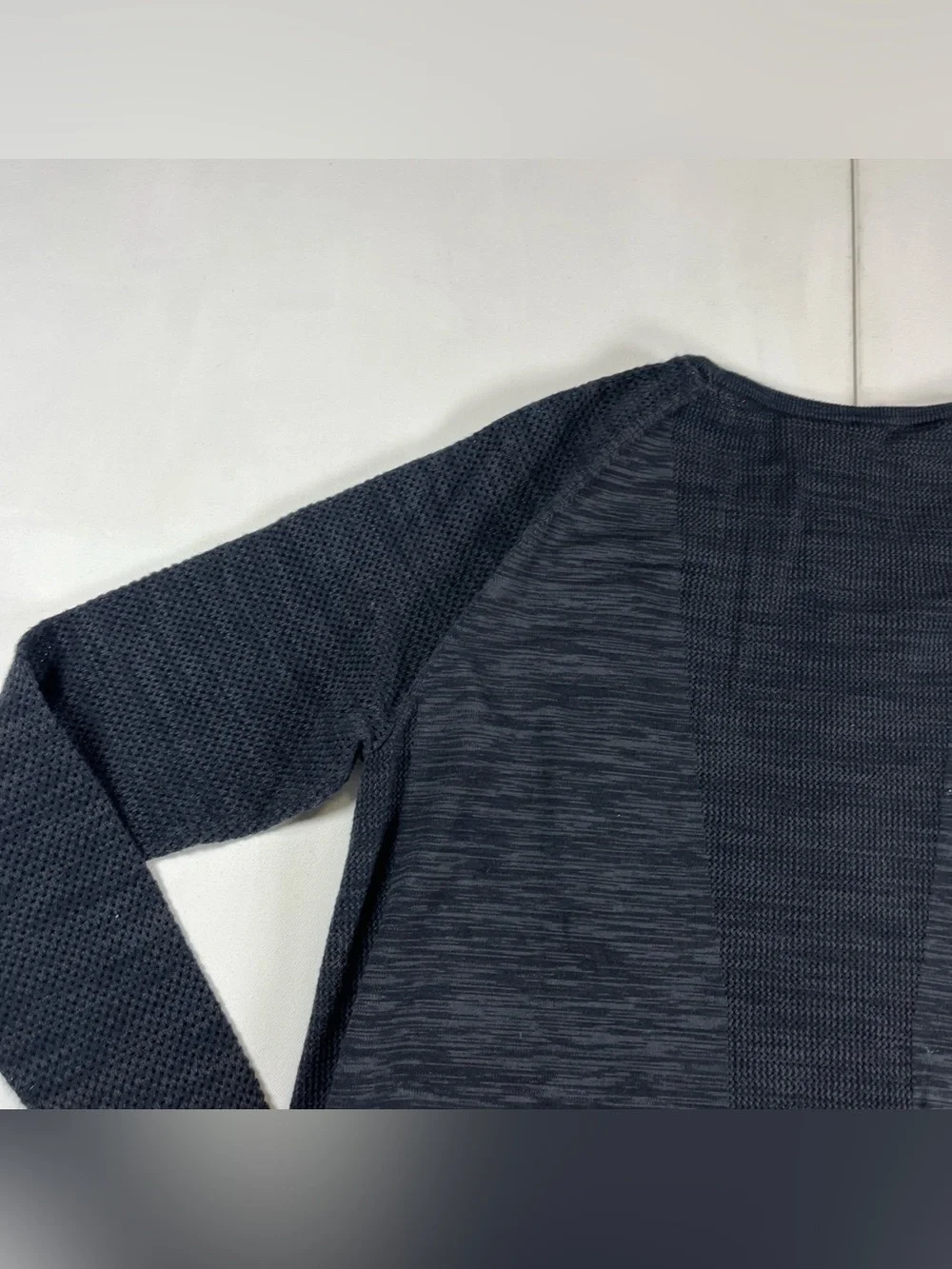 Nike Tech Knit Crew Sweatshirt Black White Training Gym Pockets Women’s L